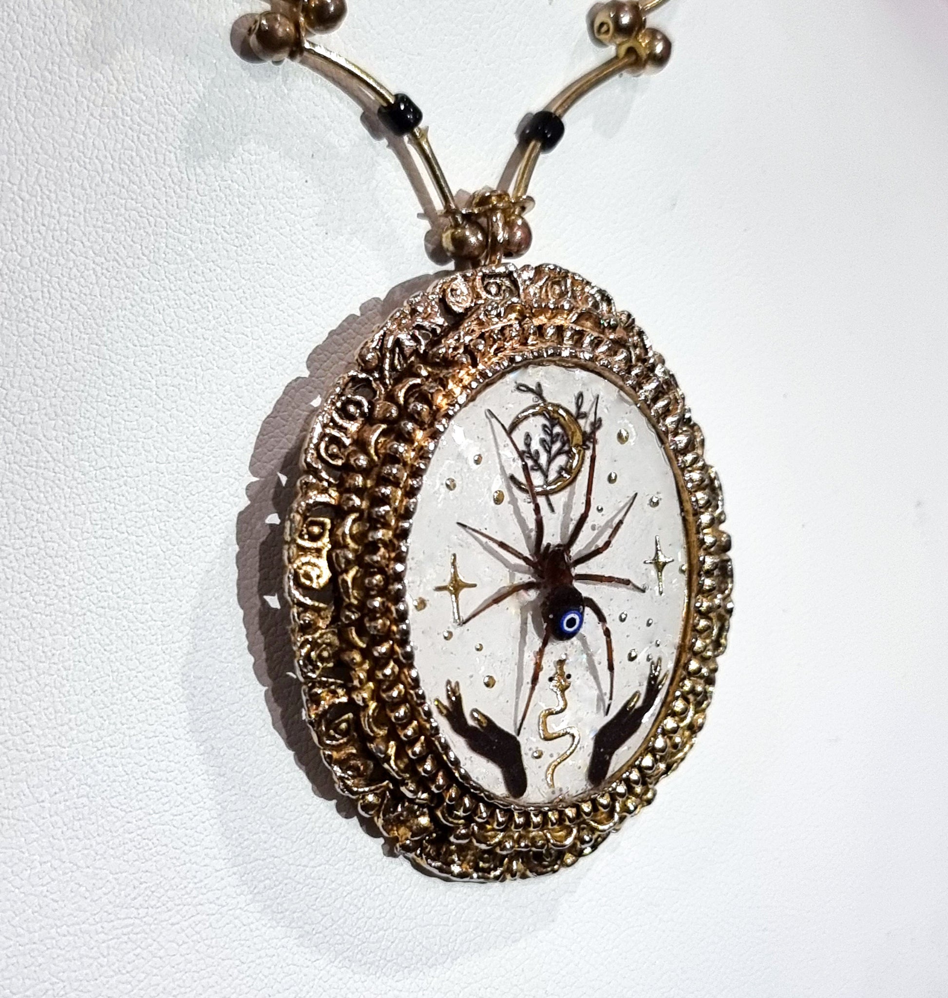 Alyxus, the Arachnian Protector. 🕷🙏🧿
